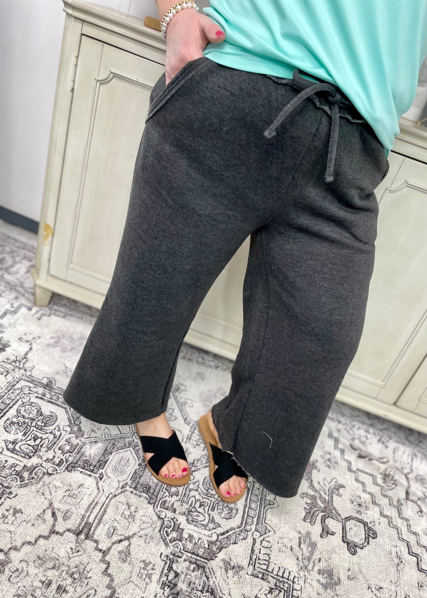 Black - Cozy Essential Sweats