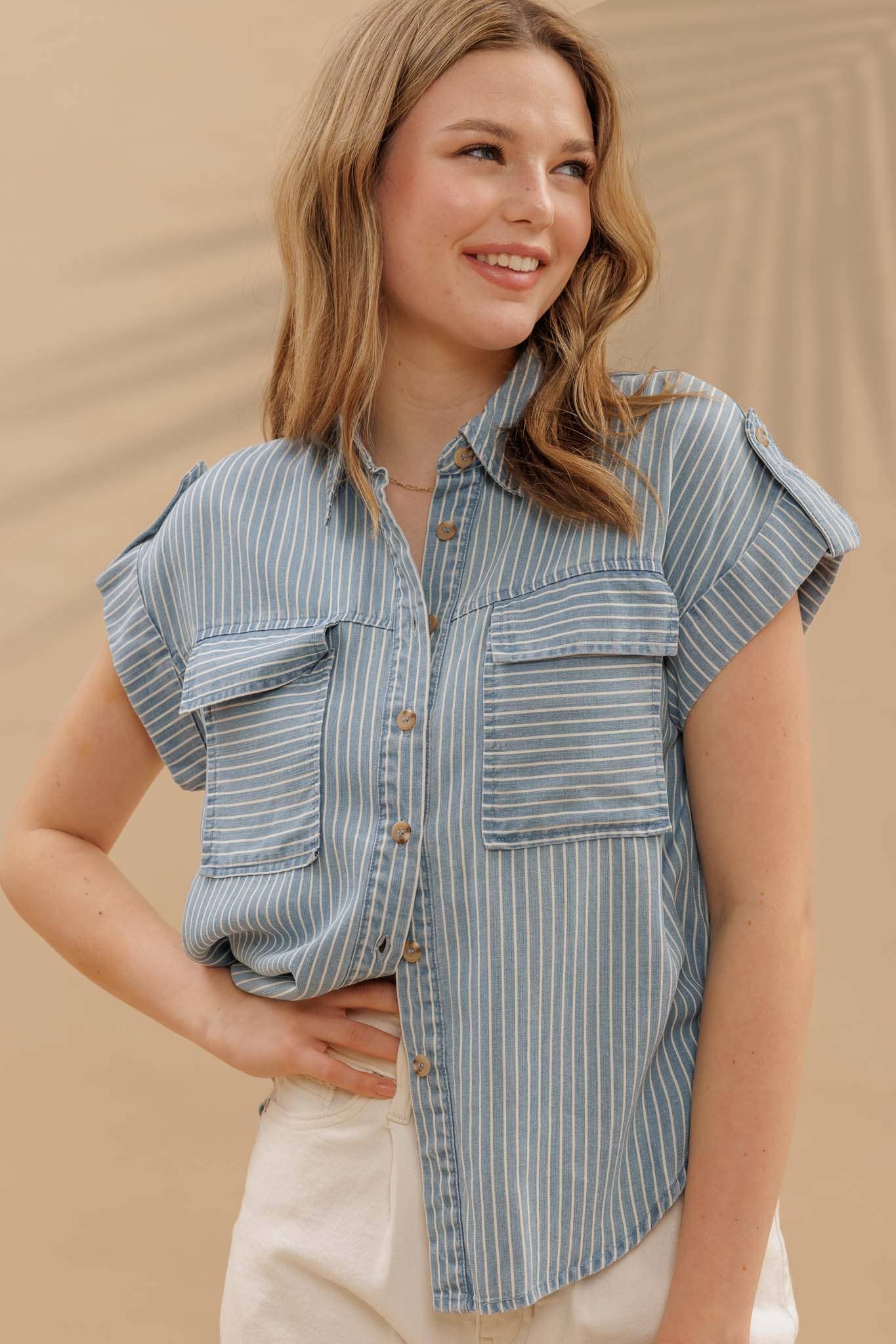 STRIPE BUTTON DOWN TAB SLEEVE CHAMBRAY SHIRT: CHAMBRAY