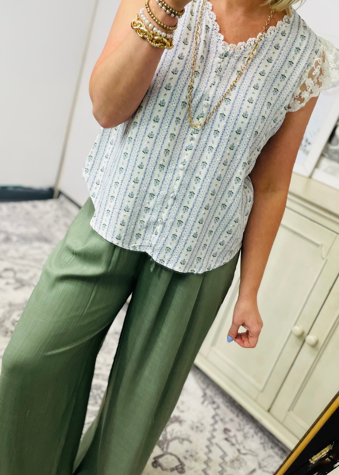 Solid Woven Bottom: Olive