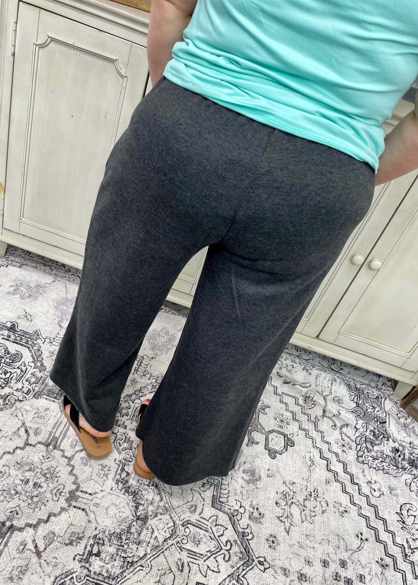 Black - Cozy Essential Sweats