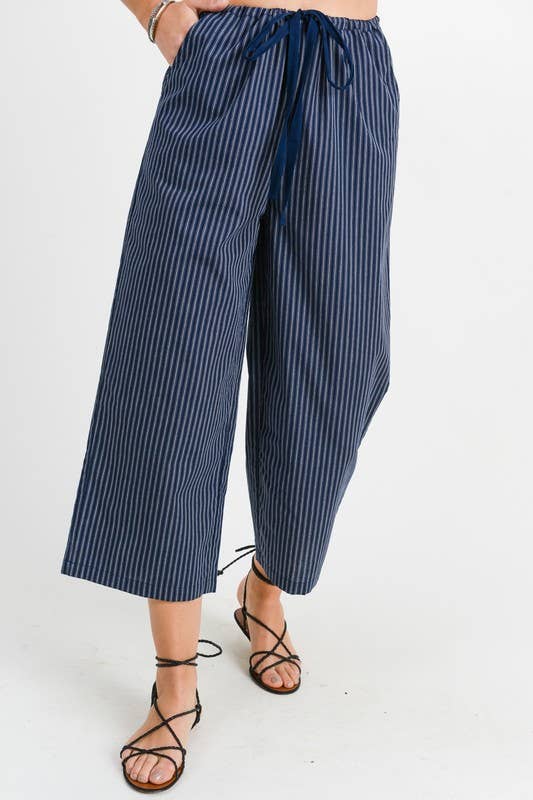 Cropped Wide Leg Pant W/ Front Drawstring - Navy