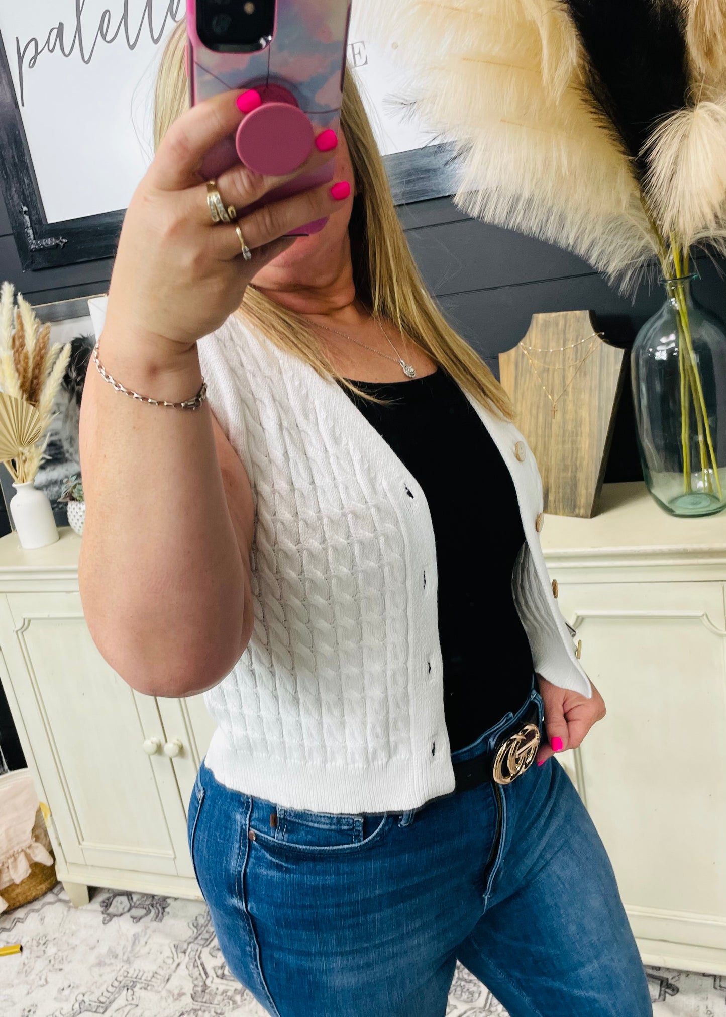 V NECK BUTTON DOWN CABLE KNIT SWEATER VEST