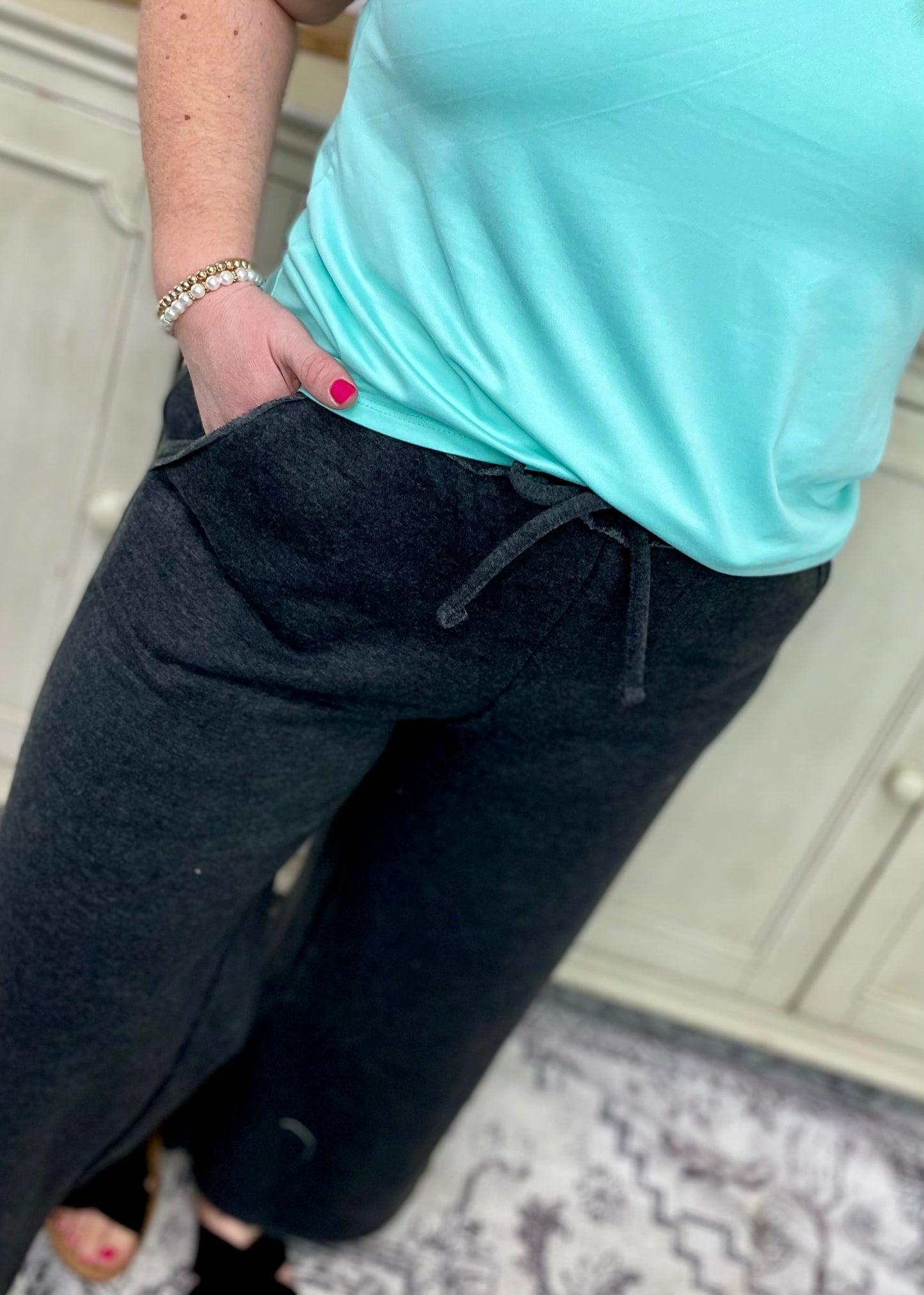 Black - Cozy Essential Sweats