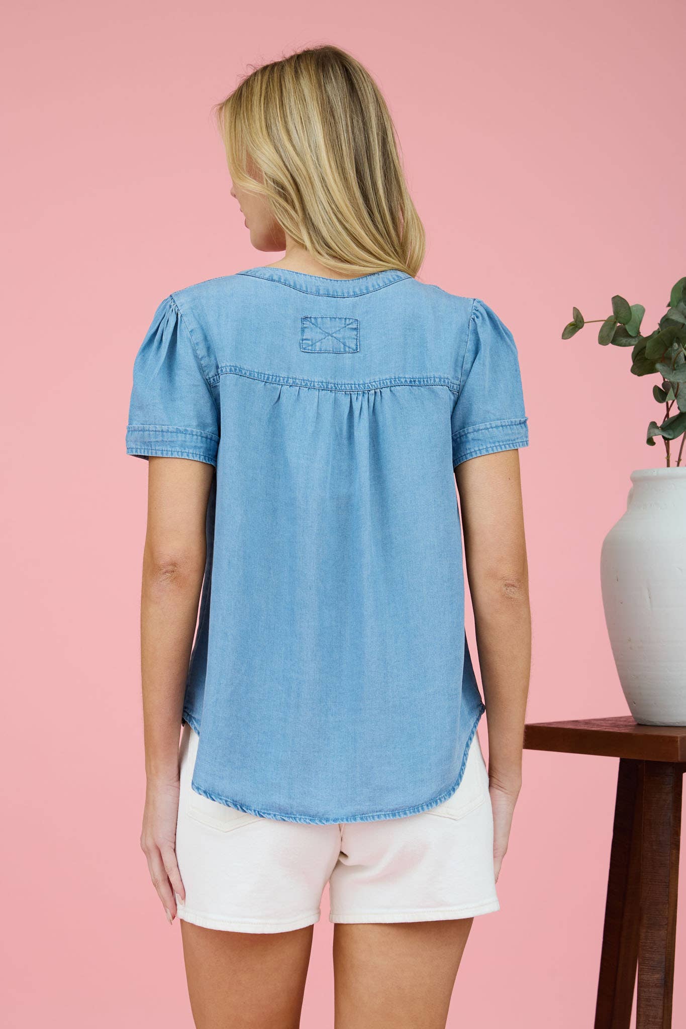 CHAMBRAY HALF BUTTON YOKE DETAIL BLOUSE: CHAMBRAY
