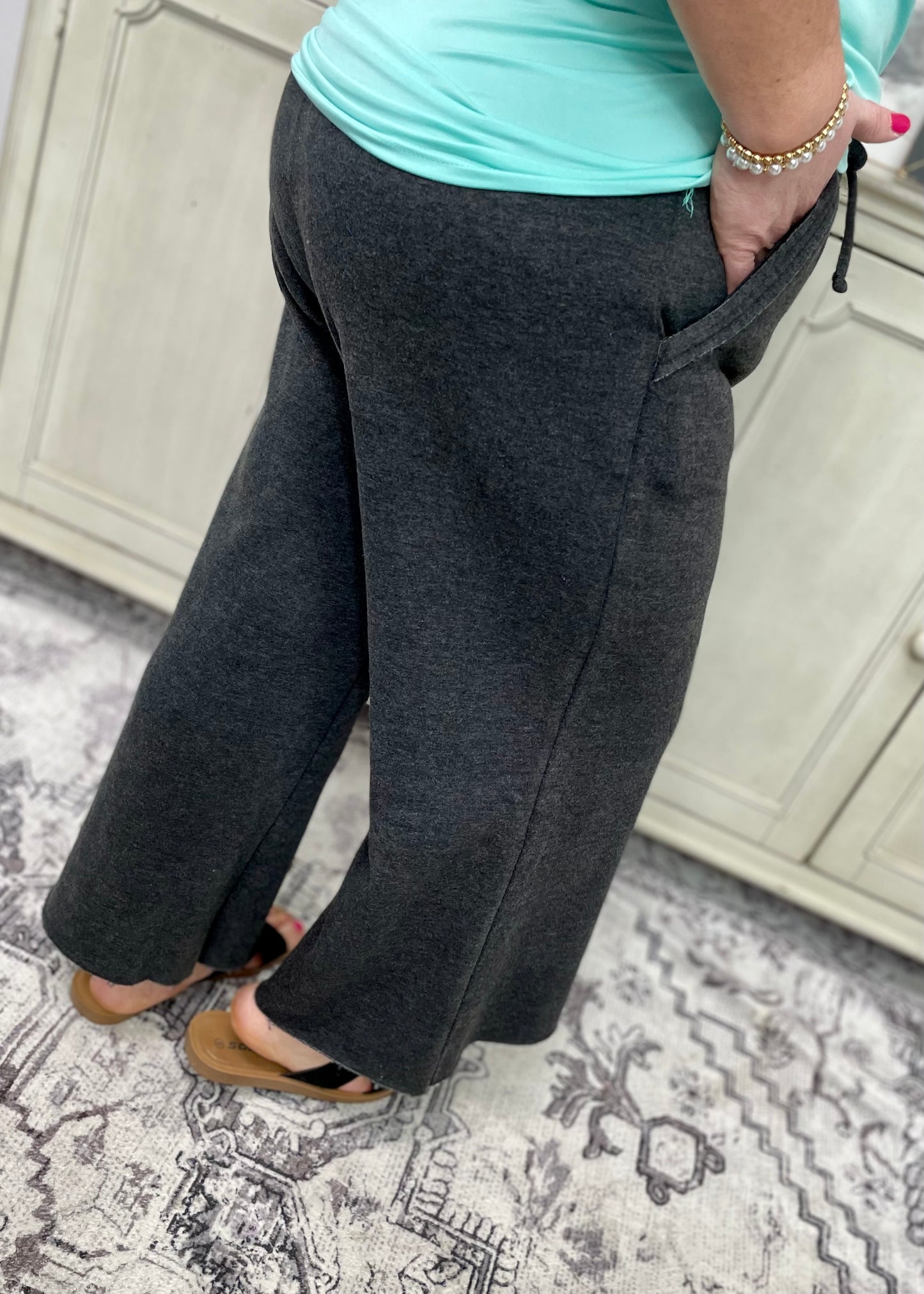 Black - Cozy Essential Sweats