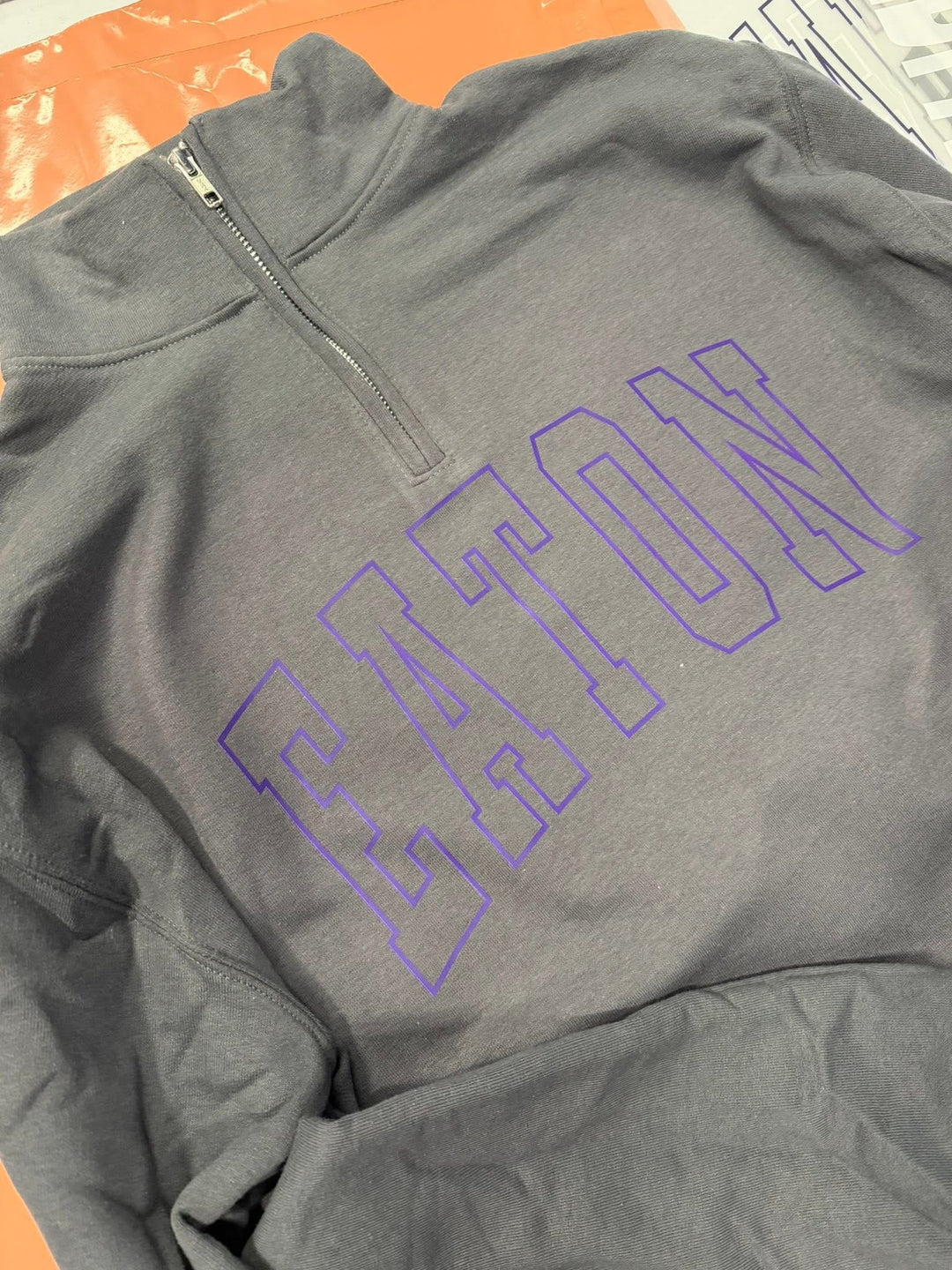 CUSTOM 1/4 ZIP HOLLOW CHEST PRINT