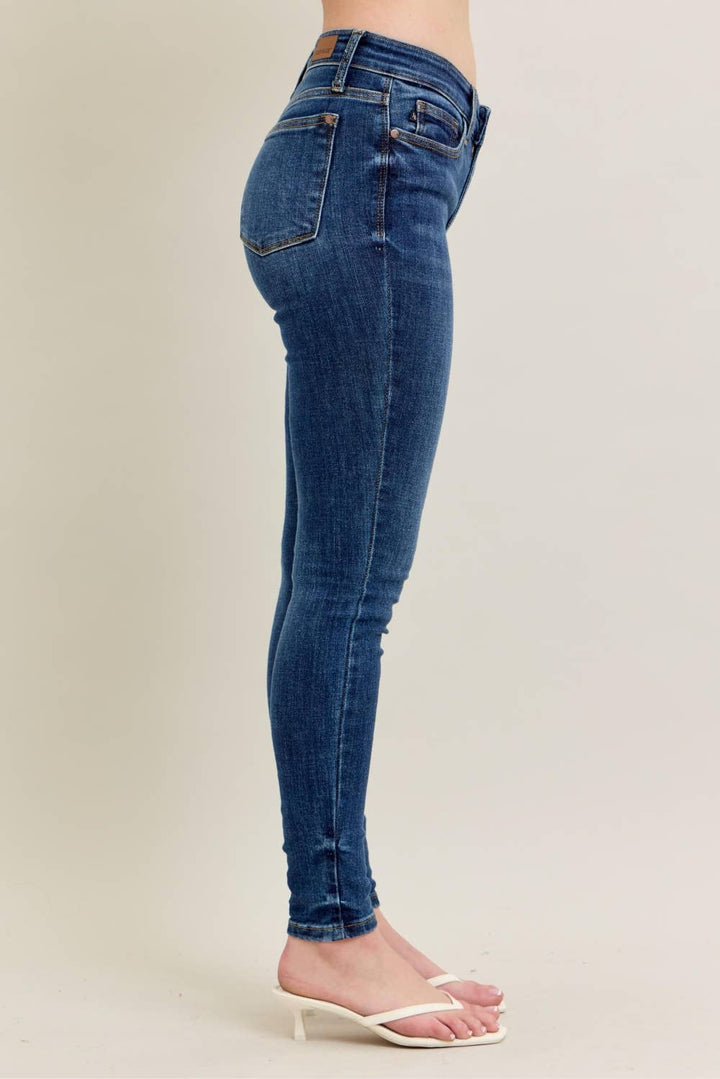 Judy Blue JB82252 - Mid-Rise Skinny