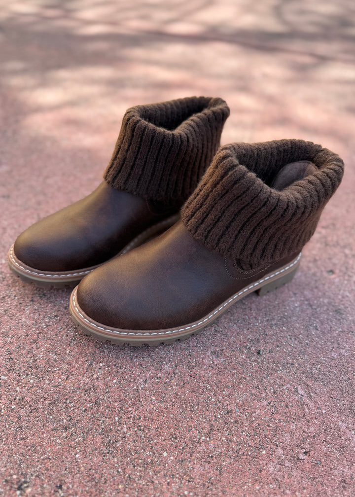 Corky's Quiver Boot - Brown
