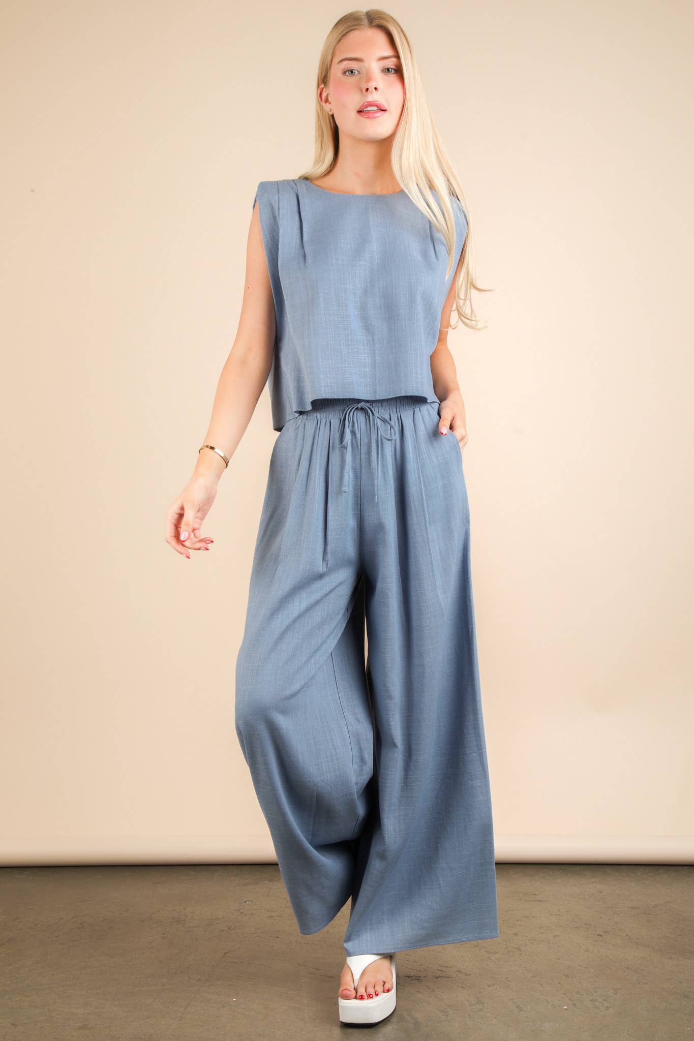 Solid Woven Top: Olive