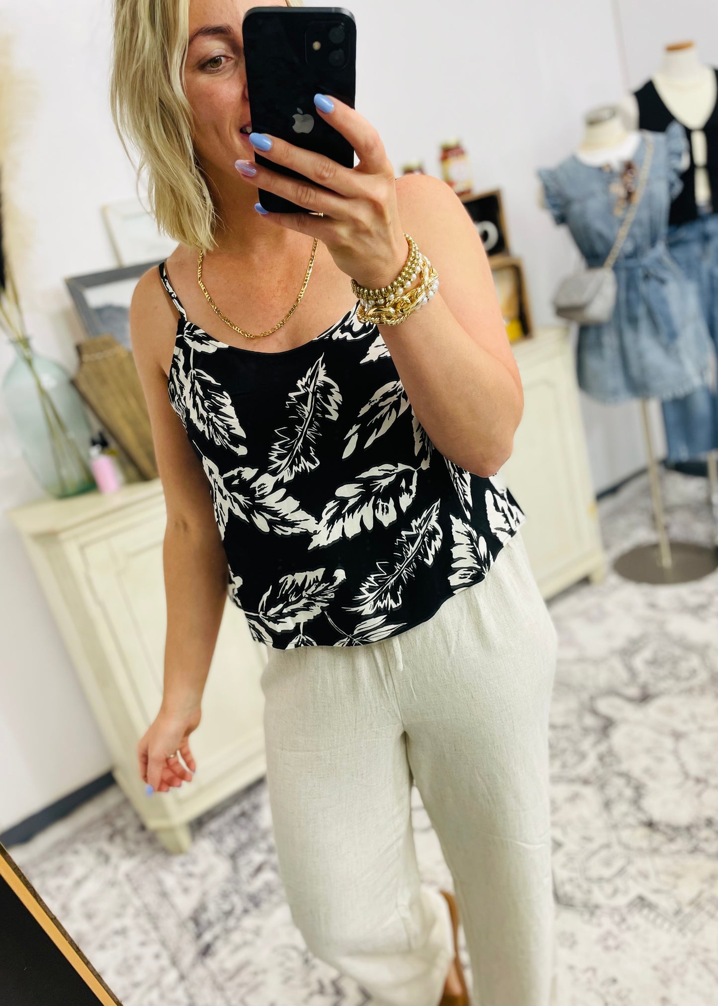 Leaf Cami Top: BLACK/CREAM