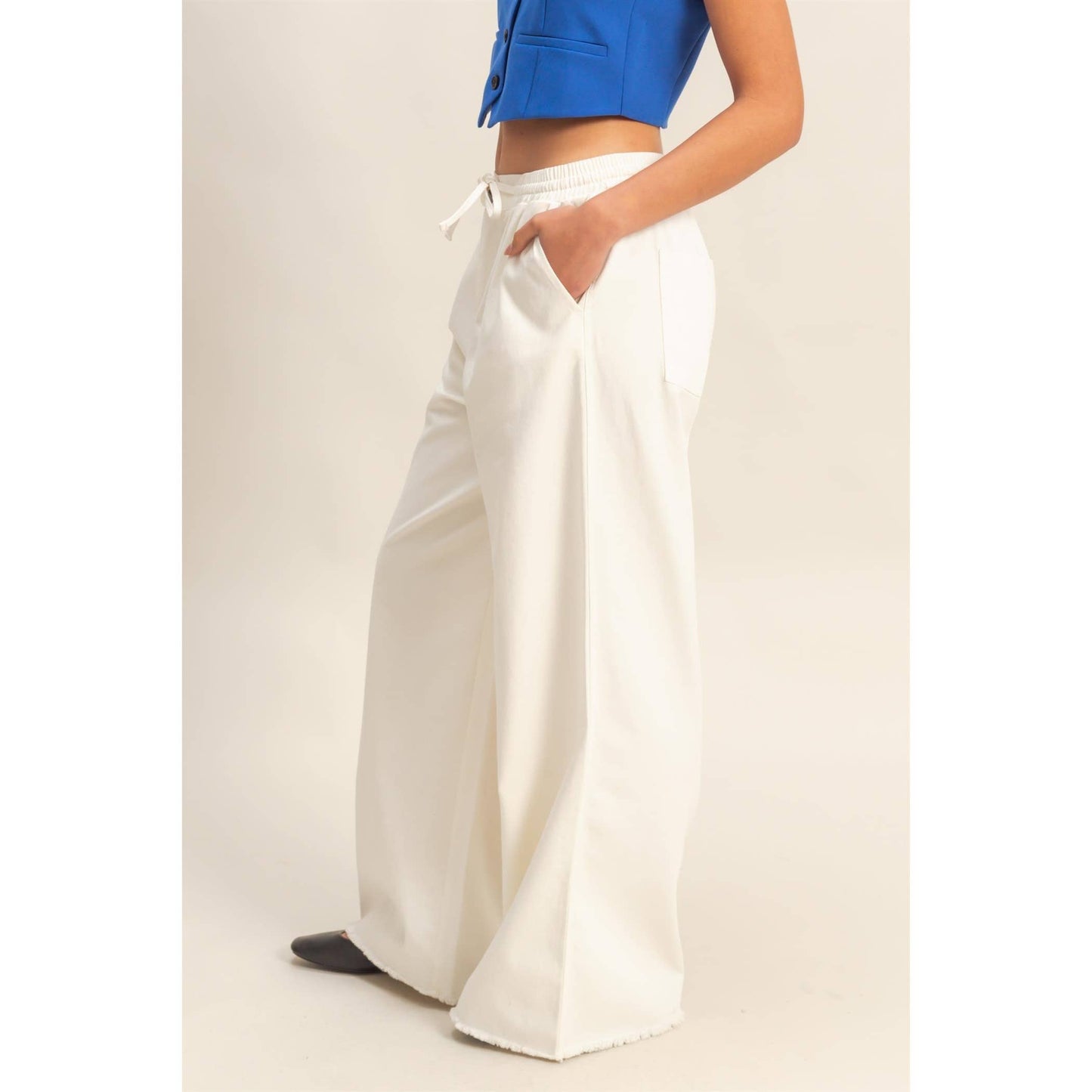 Elasticized Waist Loose Fit Jeans: WHITE