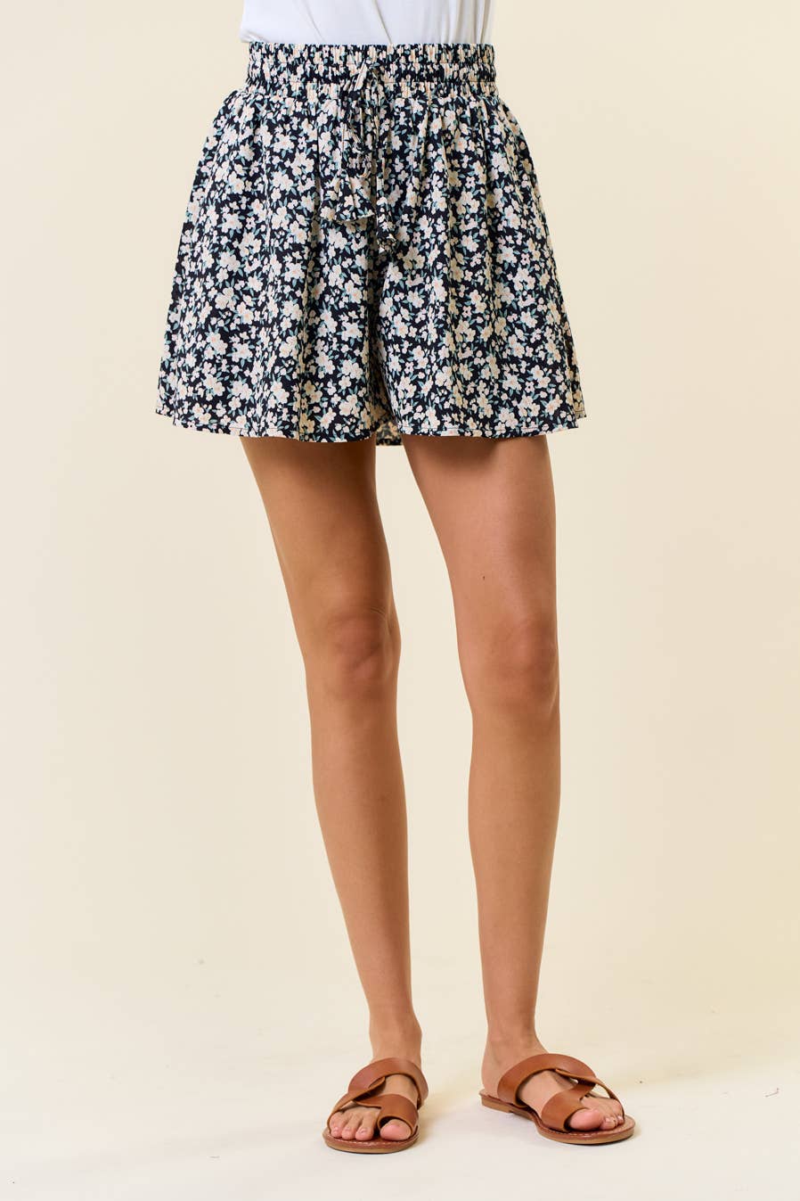 FLORAL PRINT DRAWSTRING WAIST WIDE LEG SHORT