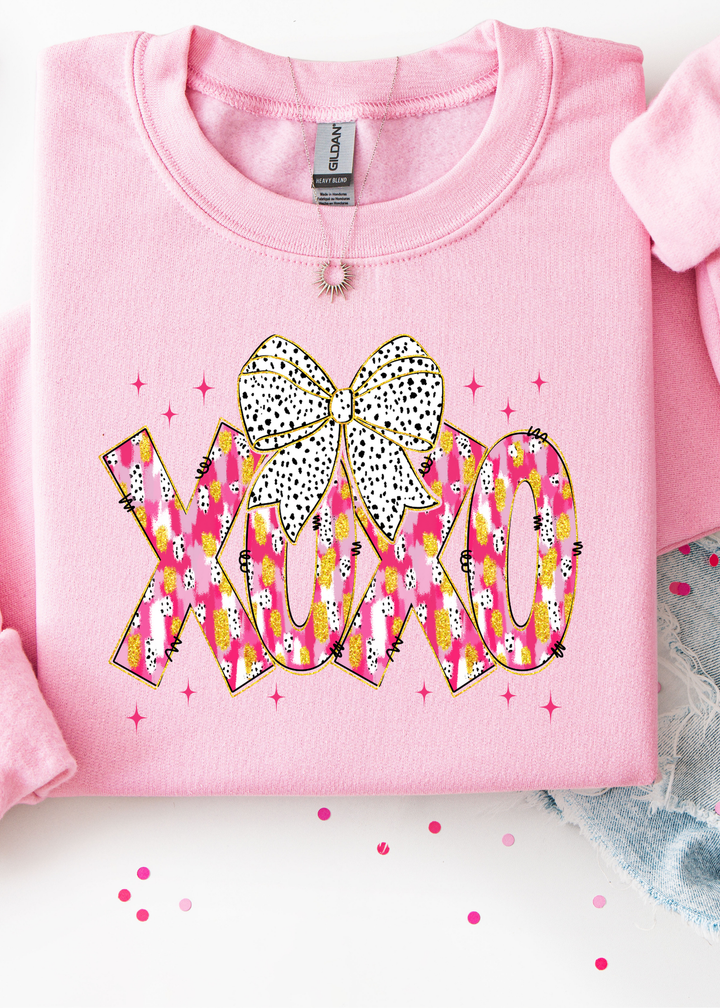 XOXO Graphic Pullover
