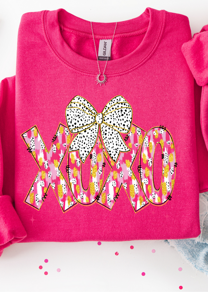 XOXO Graphic Pullover