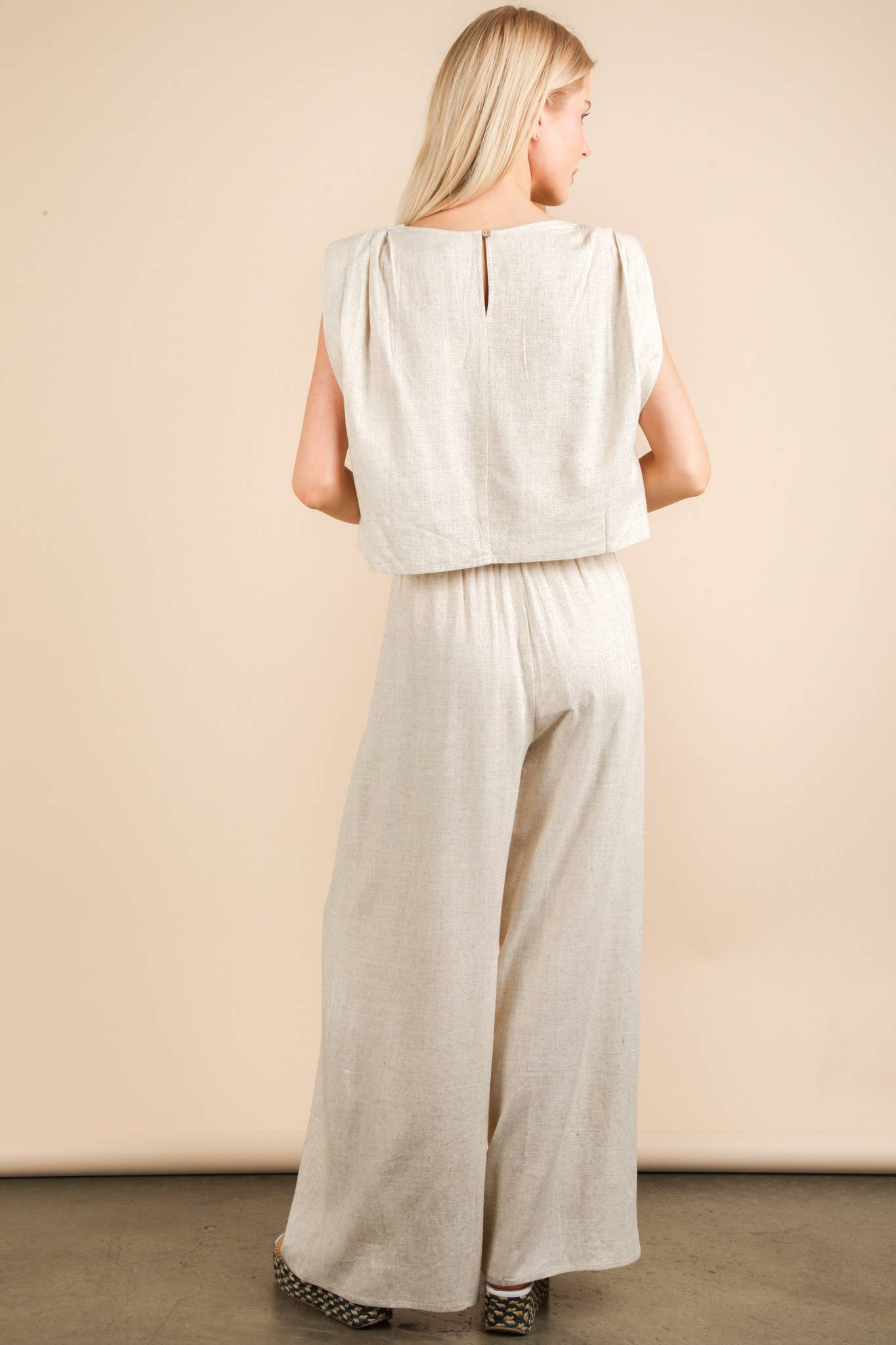 Solid Woven Top: Olive