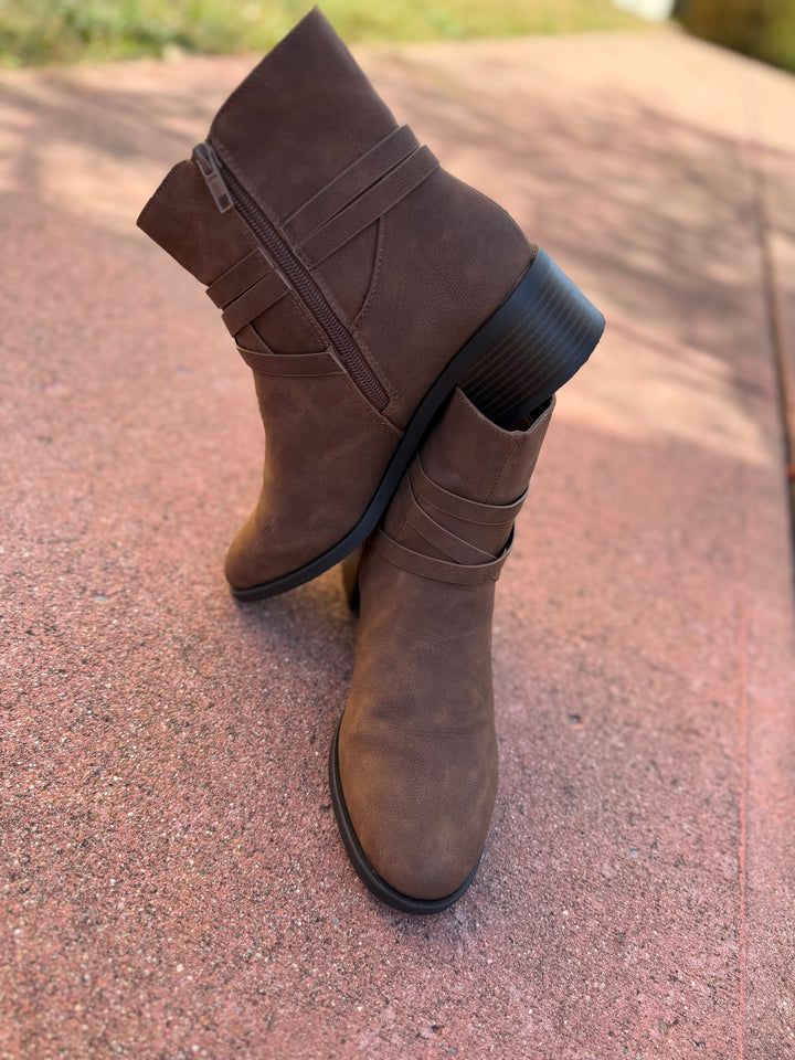 SPRUCE BOOT - BROWN