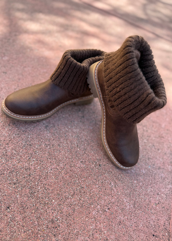 Corky's Quiver Boot - Brown