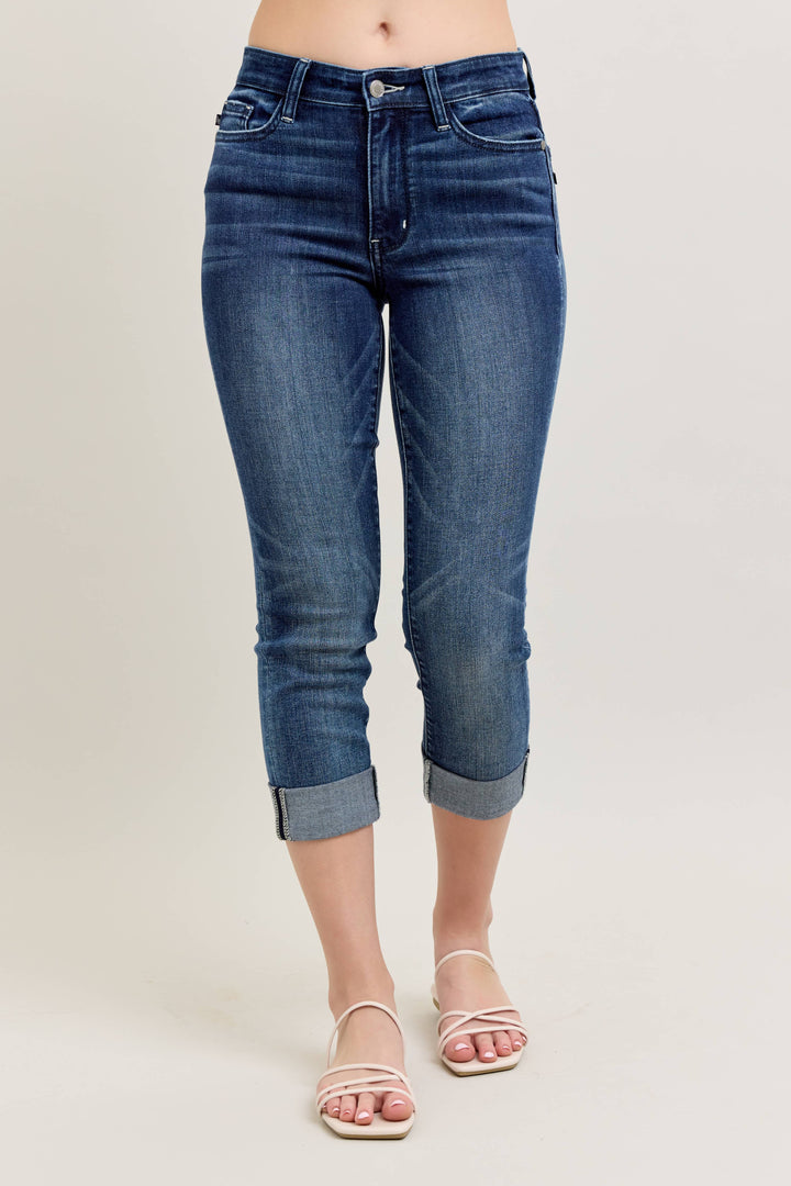 Judy Blue - JB72121 Mid Rise Dark Wash Cuffed Capri