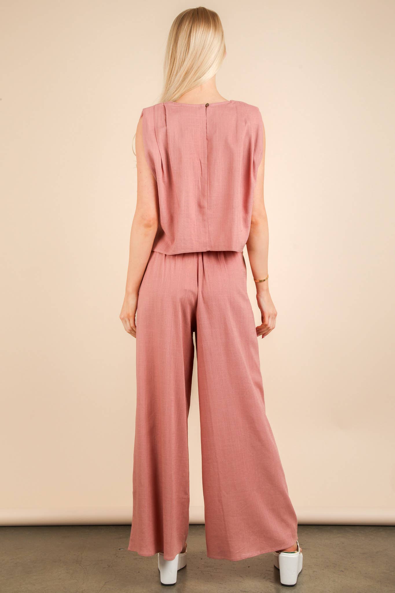 Solid Woven Top: Olive