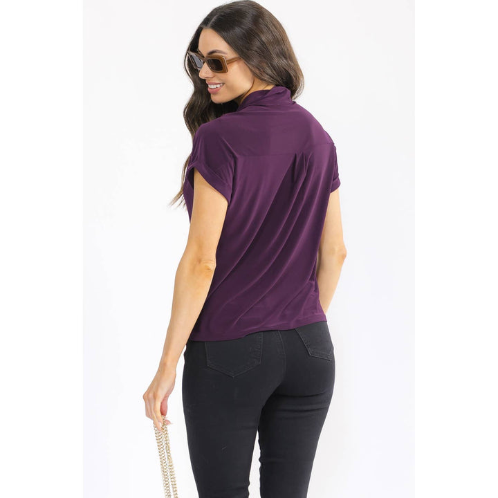 BUTTON DOWN COLLARED SHIRT : Plum