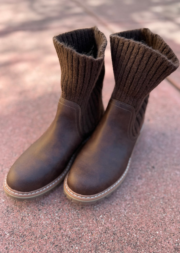Corky's Quiver Boot - Brown