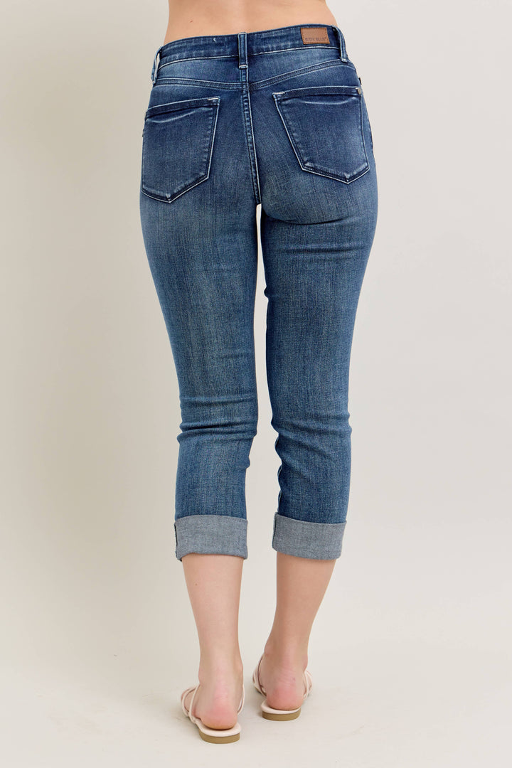 Judy Blue - JB72121 Mid Rise Dark Wash Cuffed Capri