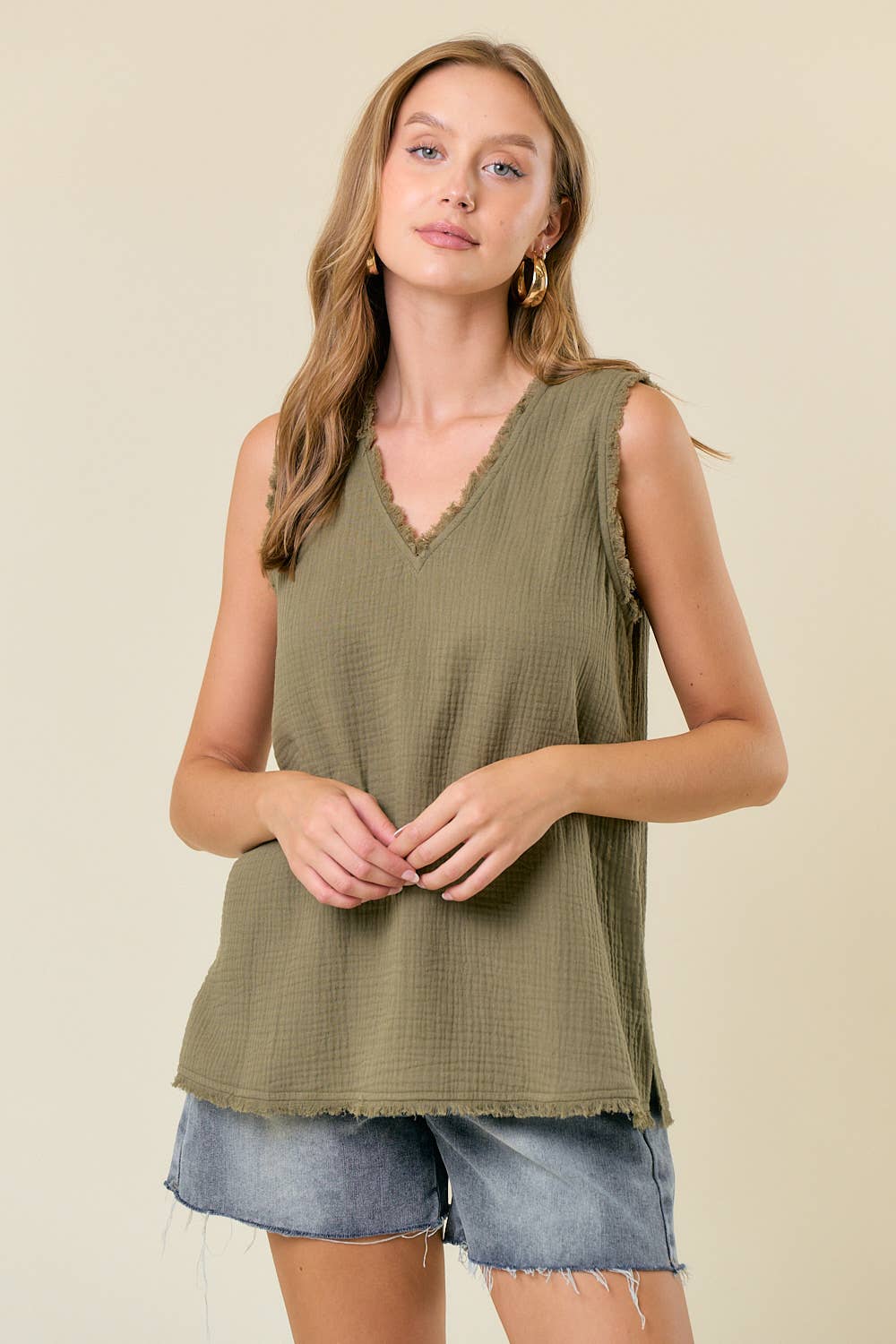 OLIVE - FRAYED V-NECK TOP