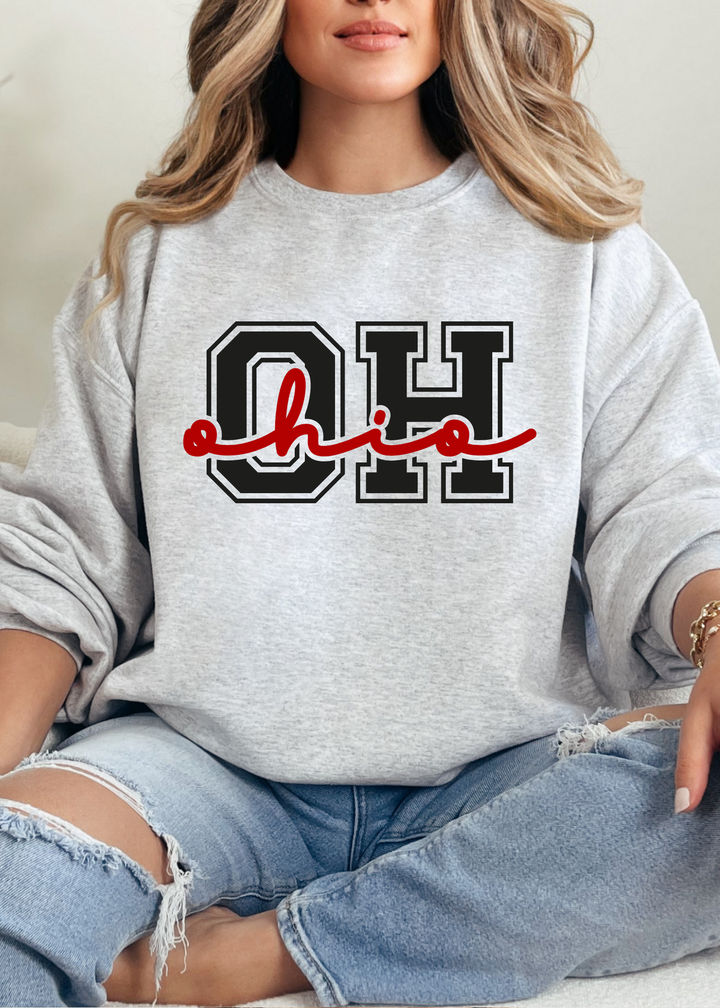 RED SCRIPT CENTER OH GRAPHIC SWEATSHIRT