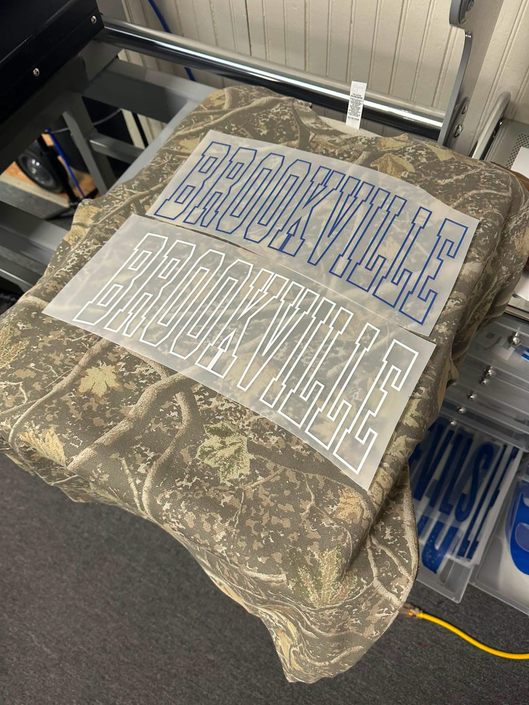 CUSTOM REALWOOD HOLLOW FRONT SWEATSHIRT