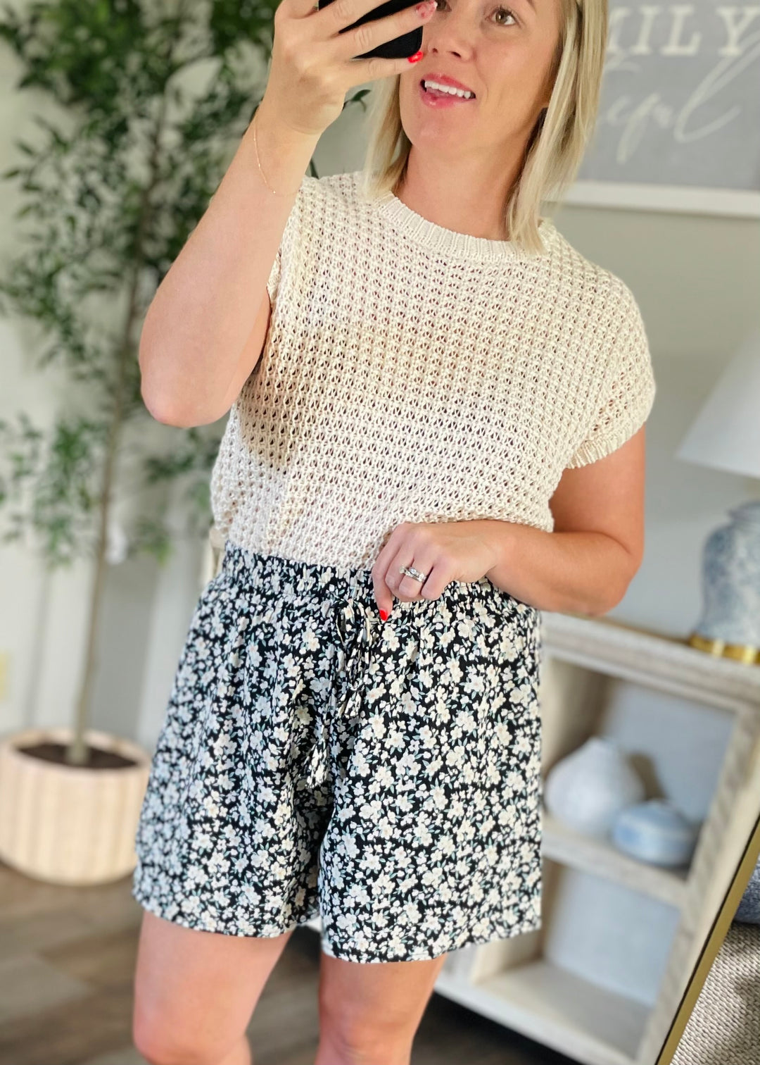 FLORAL PRINT DRAWSTRING WAIST WIDE LEG SHORT