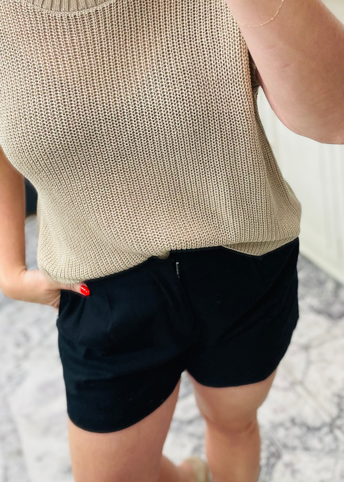 Black High Waist Pleated Shorts