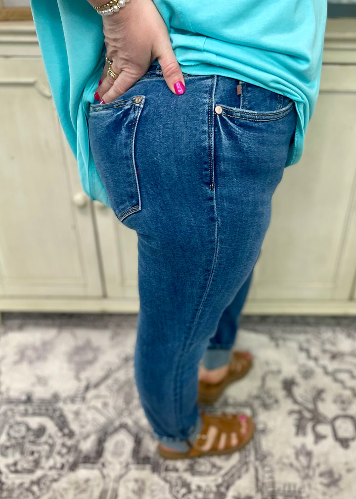 Judy Blue 82624 - Mid Rise Vintage Wash Boyfriend