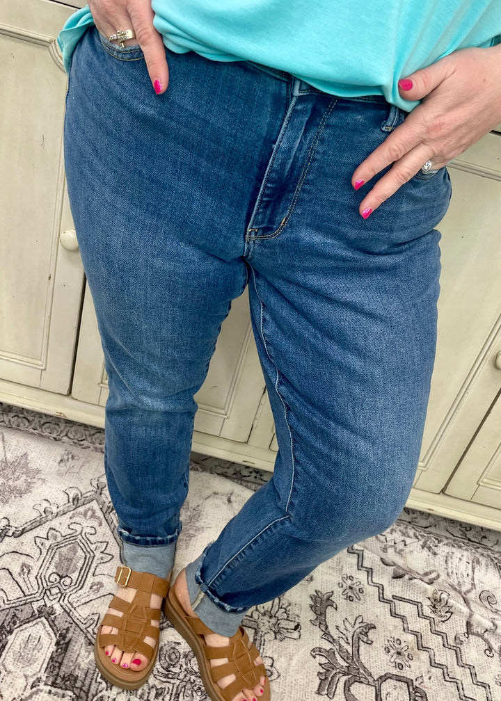 Judy Blue 82624 - Mid Rise Vintage Wash Boyfriend