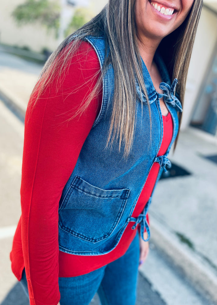 Denim Ruffle Collar Washed Front Bow Tie Vest: Blue Blast