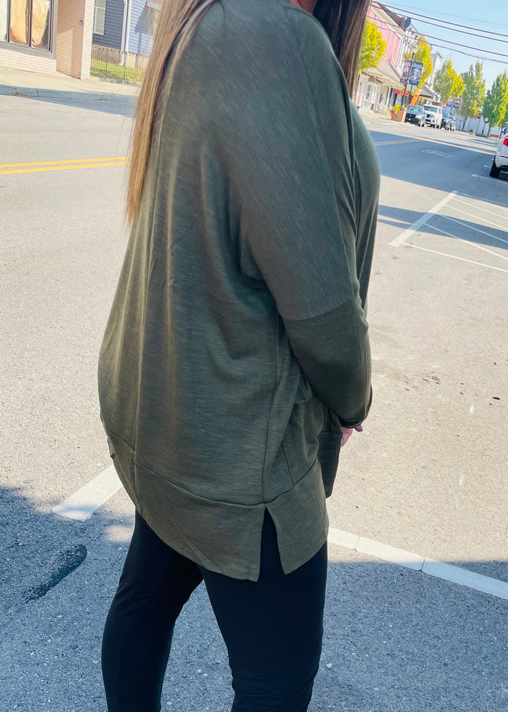 Olive - Weekend Ease Pocket Top