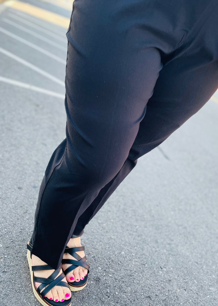 Black - Mid Rise Slim Leg Pant