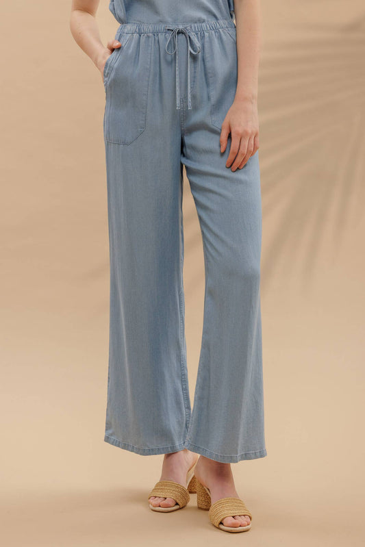 DRAWSTRING WAIST WIDE LEG CHAMBRAY PANTS: CHAMBRAY