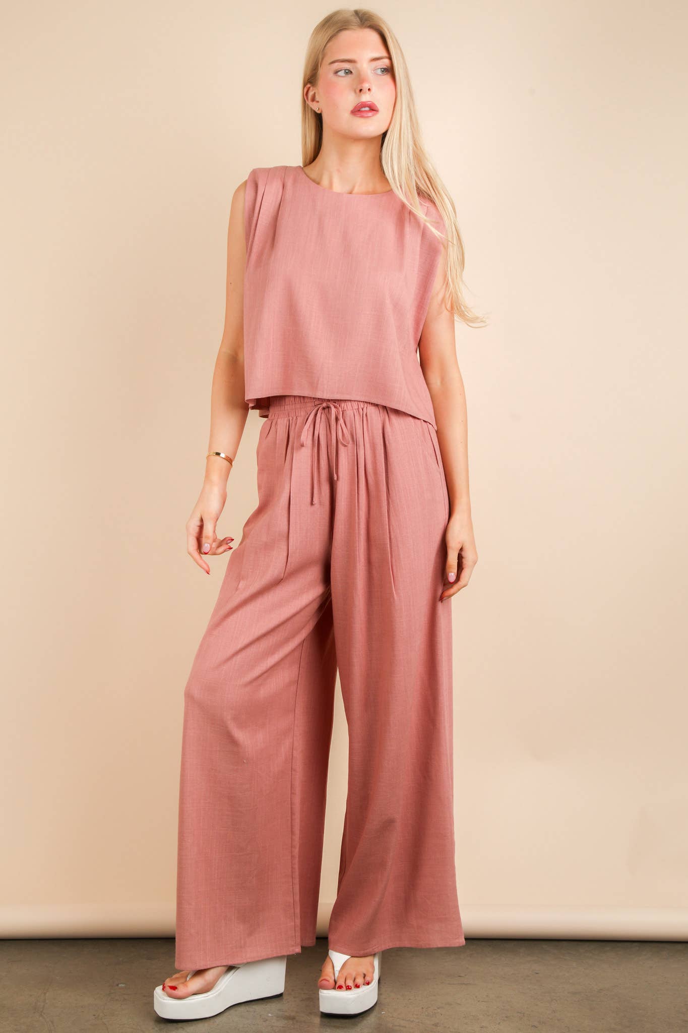 Solid Woven Top: Olive