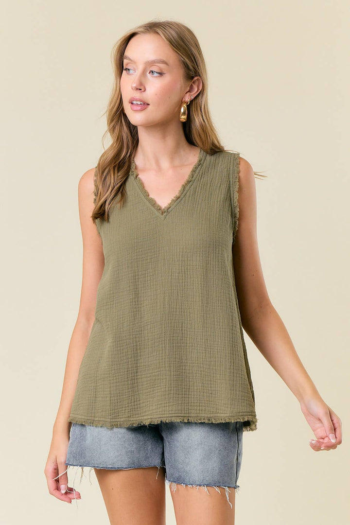 OLIVE - FRAYED V-NECK TOP