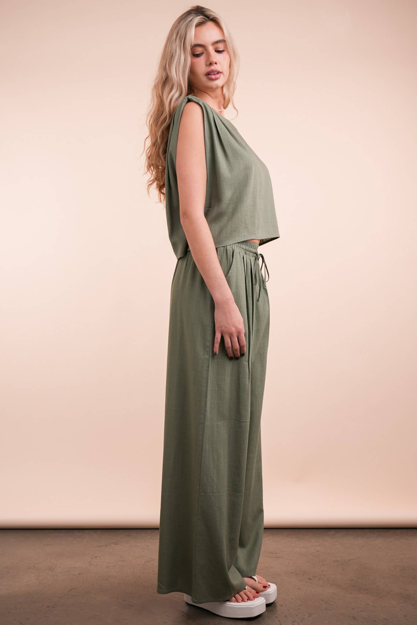 Solid Woven Top: Olive