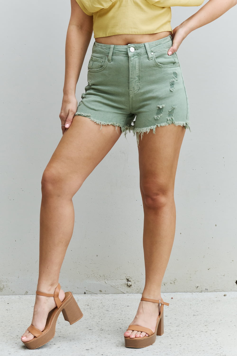 RISEN HIGH RISE DISTRESSED SHORTS - Olive
