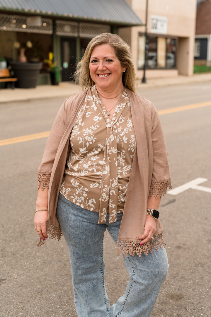 FLORAL KNIT TIE NECK LAYERING TANK: Taupe/Ivory