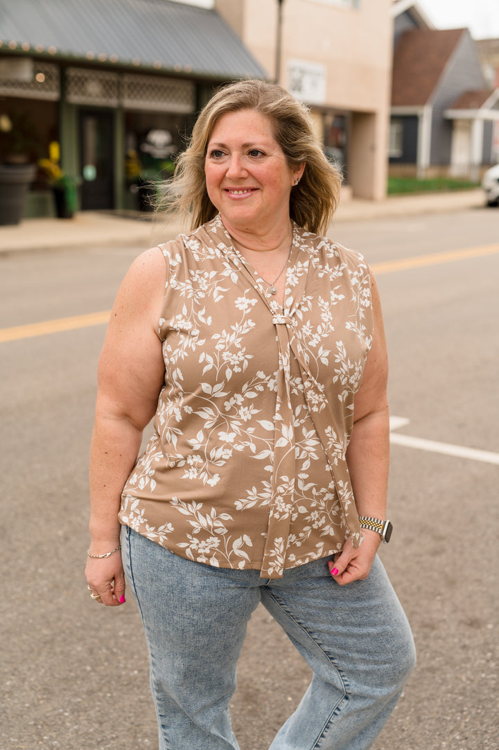 FLORAL KNIT TIE NECK LAYERING TANK: Taupe/Ivory