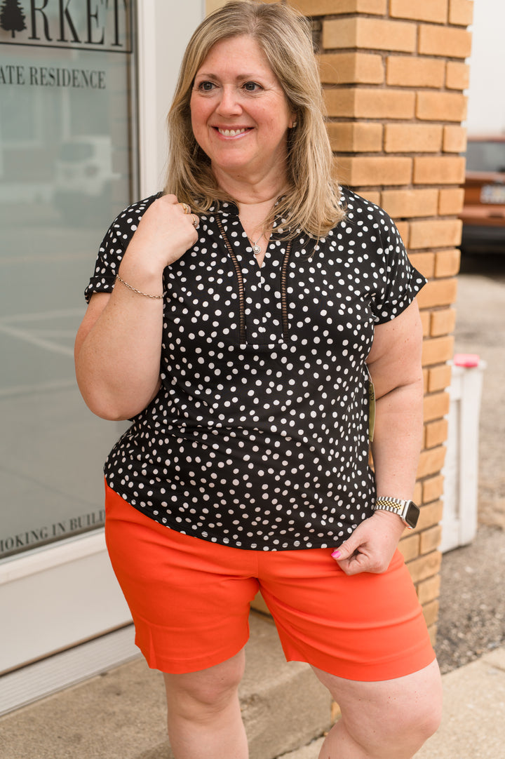 DOT ITY LATTICE PLACKET DOLMAN: BLACK/IVORY